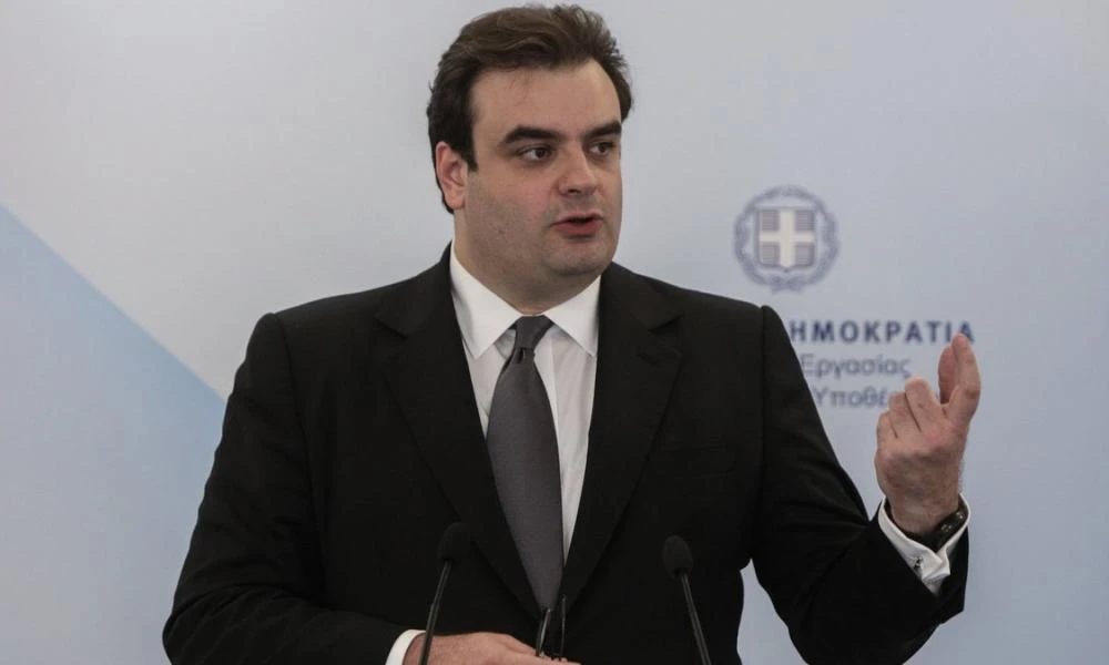 Πιερρακάκης για Πανελλαδικές: Κανένα πρόβλημα με την αποστολή των SMS – Οι πρώτες προβλέψεις για τις βάσεις (Βίντεο)